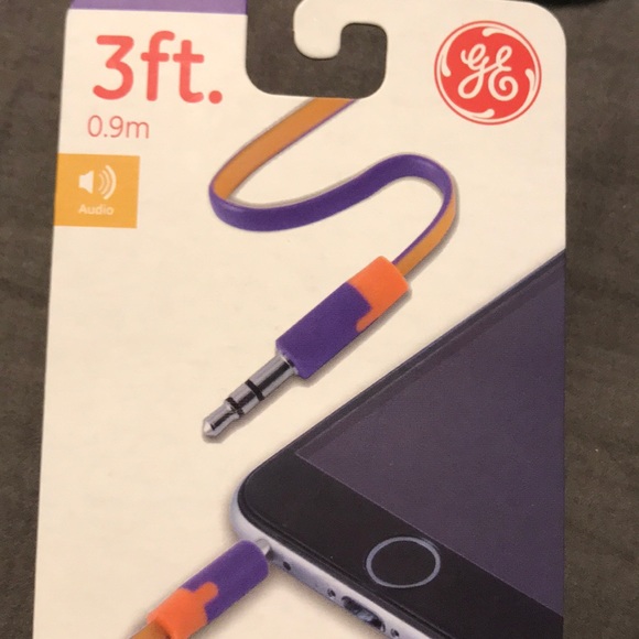 BRAND NEW AUX CORD! - Picture 3 of 5